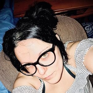 Meet your Posher, Marie